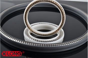 Pružinové teflonové hydraulické těsnění